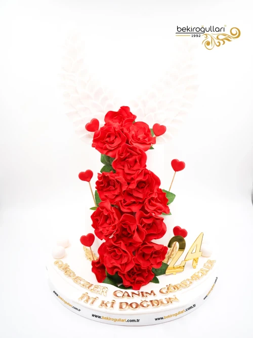 Gül Ve Kanat Detay Butik Pasta
