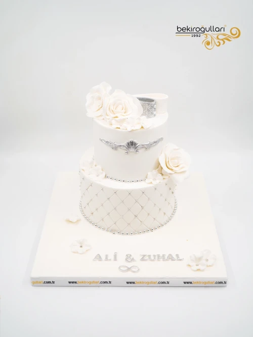 Gümüş Detay Nişan Pastası