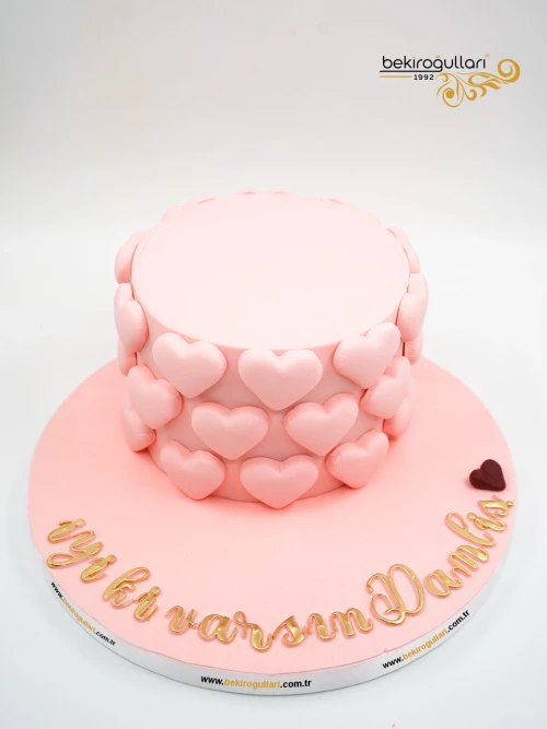 Kalp Detay Butik Pasta