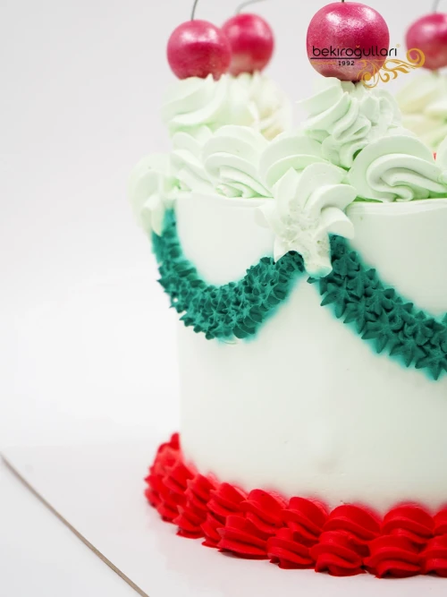 Kırmızı Ve Yeşil Detay Naked Pasta