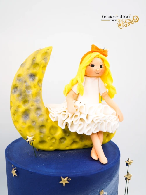 Kız Çocuk Figür Tasarım Pasta