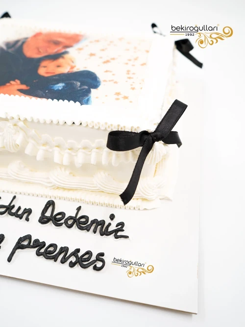 Kurdele Detay Resimli Pasta