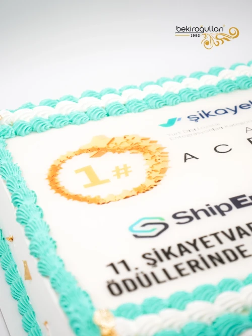 Marka Özel Kare Resimli Pasta