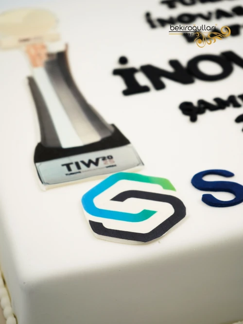 Marka Özel Tasarım Pasta