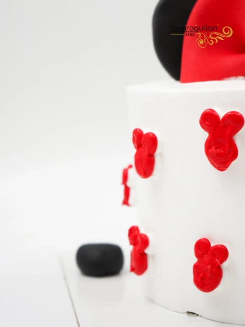 Minnie Mouse Tasarım Pasta