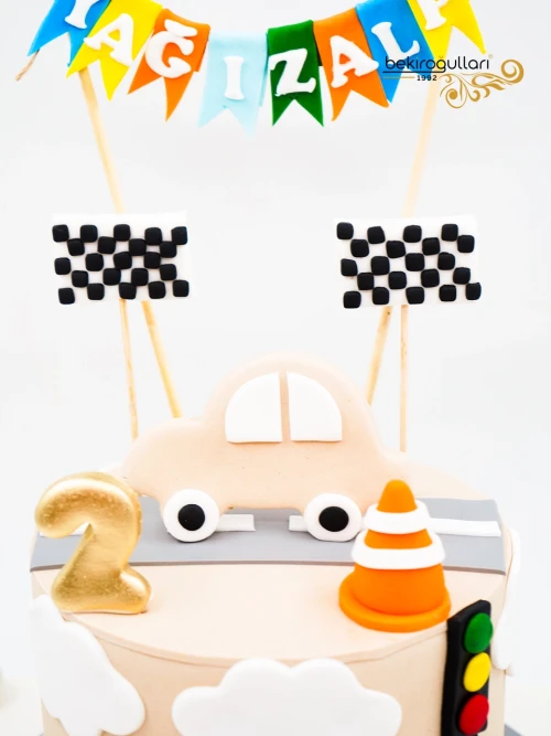 Renkli Arabalar Tasarım Butik Pasta