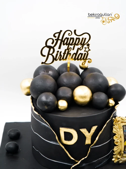 Siyah Ve Gold Detay Konsept Pasta