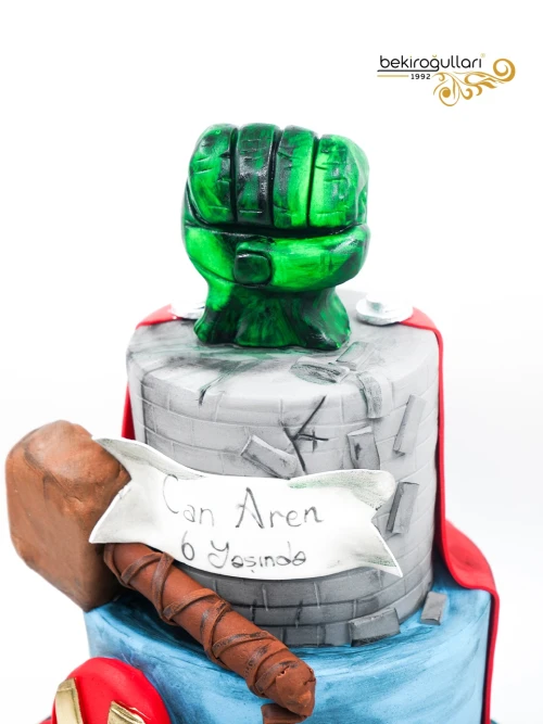 Süper Kahraman Konsept Pasta