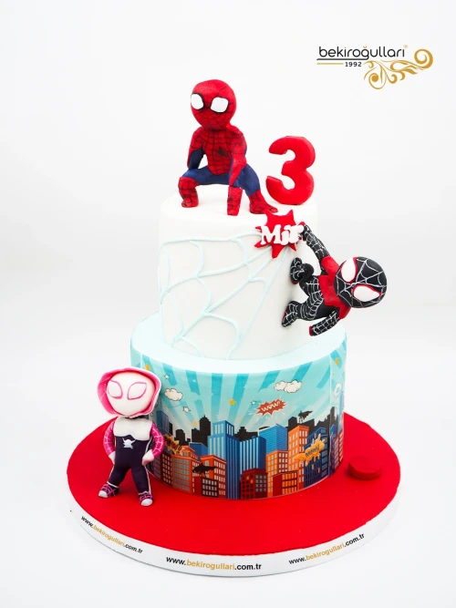 Süper Kahraman Tasarım Pasta