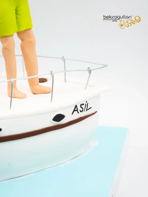 Tekne Ve Erkek Figür Butik Pasta