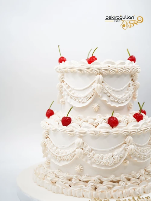 Vişne Süslemeli Naked Cake