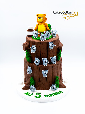 Ağaç Görünümlü Ayıcıklı Konsept Pasta