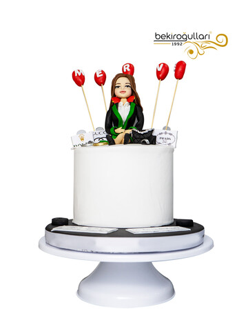 Avukat Kadın Model Konsept Doğum Günü Pastası