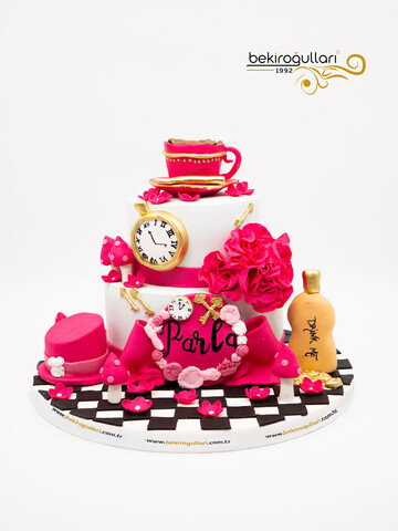 İçecek Detaylı Tasarım Pasta