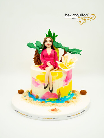 Kadın Figür Tasarım Pasta