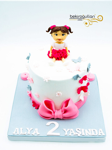 Kız Bebek Temalı Pasta