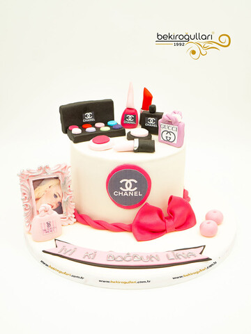 Makyaj Malzemeli Butik Pasta