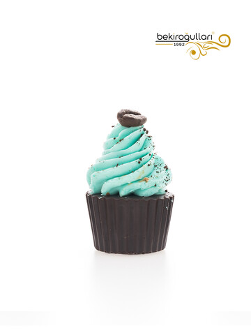 Mavi Kremalı Çikolata Kekli