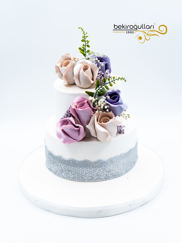 Renkli Güller Konsept Pasta