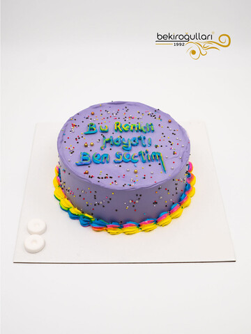 Renkli Süslemeli Sıvama Pasta