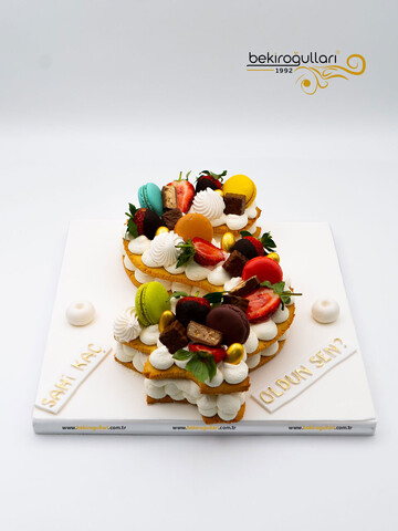 Ş Harfi Meyveli Konsept Pasta