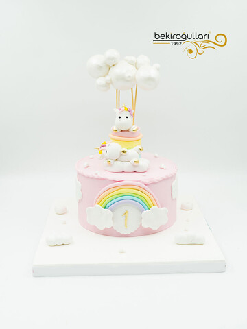 Unicorn ve Bulut Pasta