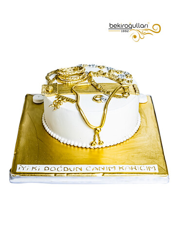 Varaklı Takılar Model Konsept Doğum Günü Pastası