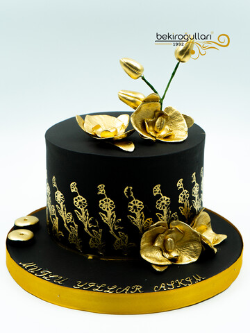 Yaldızlı Çiçek Model Konsept Doğum Günü Pastası