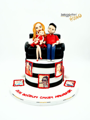 Aile Temalı Butik Pasta