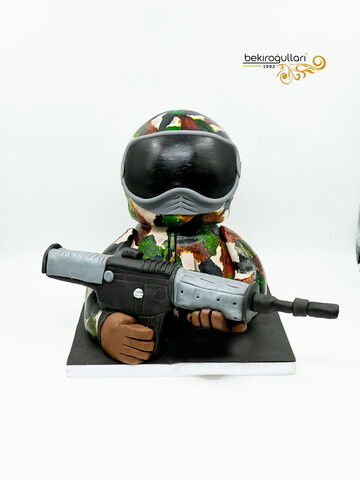 Asker Büst Tasarım Pasta