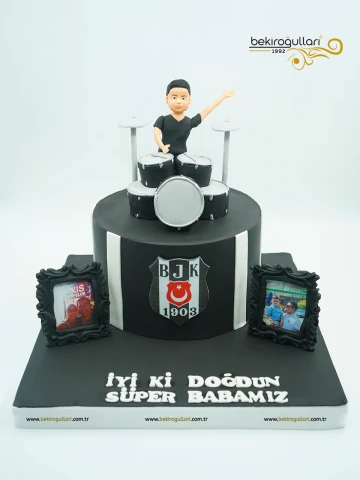 Bateri Ve Beşiktaş Detaylı Tasarım Pasta