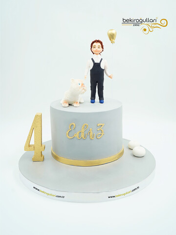 Erkek Çocuk Figür ve Balon Pasta