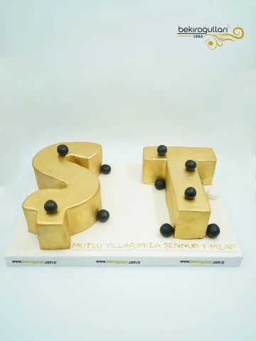 Harf Detaylı Tasarım Pasta