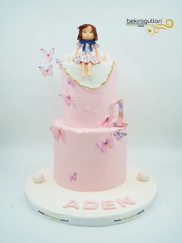 Kelebek Detaylı Butik Pasta