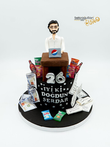 Kişisel Detaylı Erkek Figür Pasta