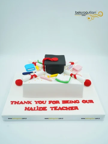 Mezuniyet Temalı Butik Pasta