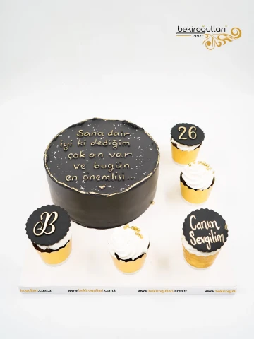 Naked Pasta Ve Konsept Cupcake