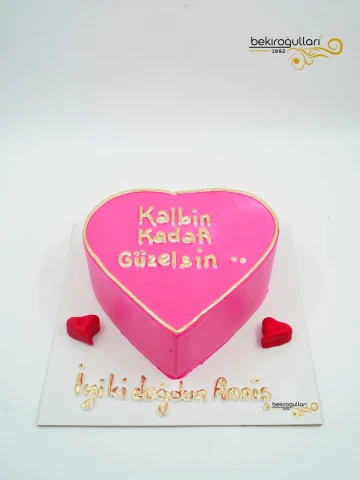 Pembe Ve Gold Detaylı Kalp Naked Pasta