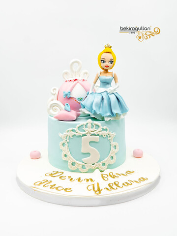 Prenses Temalı Butik Pasta