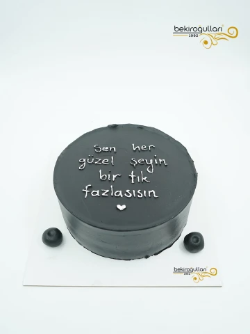 Siyah Naked Cake