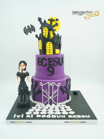 Wednesday Tasarım Pasta