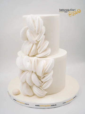 Beyaz Söz Nişan Pastası