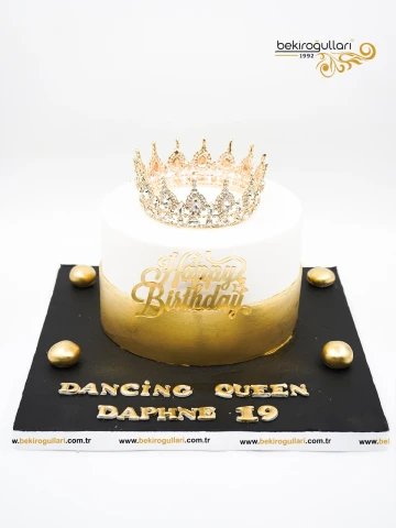 Gold Taç Detay Konsept Pasta