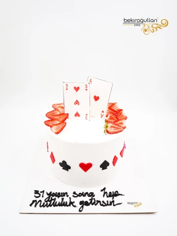 İskambil Kağıdı Detay Butik Pasta