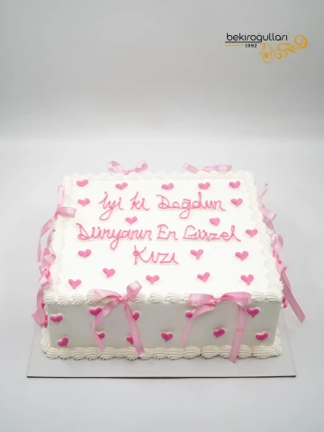 Kalp Detay Pembe Kare Sıvama Pasta