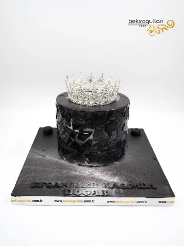 Taç Detay Siyah Konsept Pasta